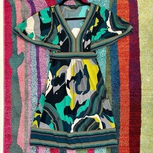 BCBGMAXAZRIA Green Abstract Print A Line Short Sleeve Dress Small